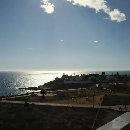 Apartment With Amazing Sea Views *